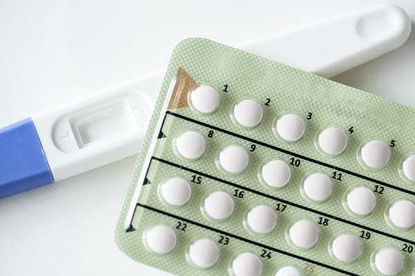 thuốc tránh thai hằng ngày là gì